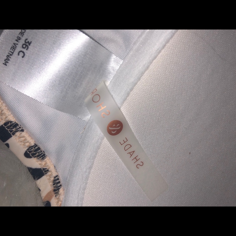 Bathing suits - Picture 4 of 9